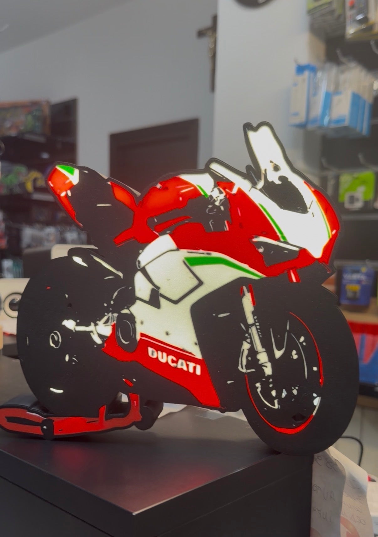 LAMPADA PERSONALIZZATA DUCATI ,LAMPADA SCRIVANIA